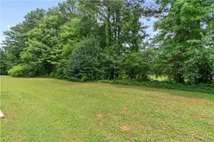 388 Della Walk Ct SW, Lilburn, GA 30047 - Photo 21
