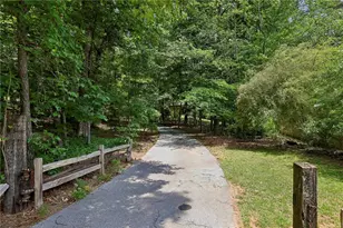 5501 Tilly Mill Rd, Atlanta, GA 30338 - Photo 3