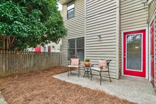 3225 Cape Cir, Alpharetta, GA 30009 - Photo 7
