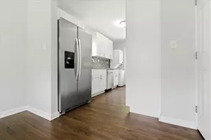 2705 Lincoln Ct NW, Atlanta, GA 30318 - Photo 9