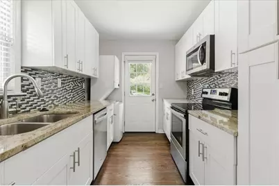 2705 Lincoln Court NW, Atlanta, GA 30318 - Photo 3