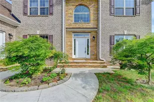 2204 Sidney Dr, Gainesville, GA 30506 - Photo 3