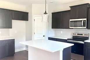 4385 Easter Lily Ave, Buford, GA 30519 - Photo 9