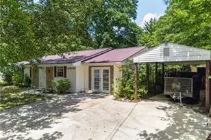 317 Stancil Dr, Toccoa, GA 30577 - Photo 1