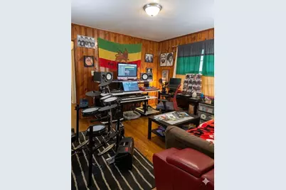 250 W Lake Avenue NW, Atlanta, GA 30314 - Photo 9