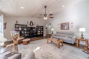 4779 Countryside Dr, Flowery Branch, GA 30542 - Photo 9