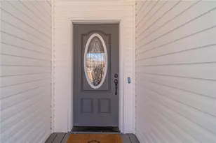 4779 Countryside Dr, Flowery Branch, GA 30542 - Photo 3