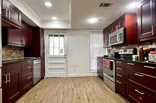 698 Serramonte Dr, Marietta, GA 30068 - Photo 3