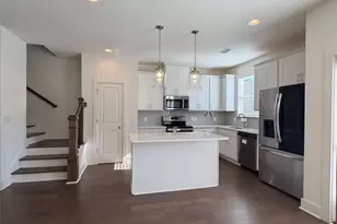 1911 Plainsboro Dr, Stonecrest, GA 30058 - Photo 5
