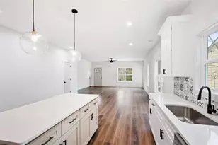 2932 Palm Dr, Atlanta, GA 30344 - Photo 3