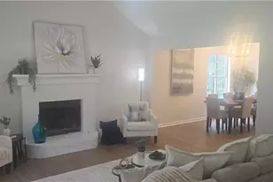 4723 Emerald Glen Dr, Douglasville, GA 30135 - Photo 3