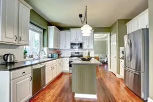 10995 Kimball Crest Dr, Alpharetta, GA 30022 - Photo 3