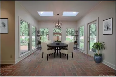 335 Green Glen Way, Atlanta, GA 30327 - Photo 3
