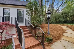 7170 Riverside NW, Atlanta, GA 30328 - Photo 5