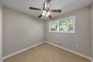 2461 Sherwood Pl SW, Marietta, GA 30008 - Photo 19
