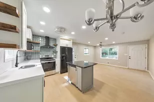 2461 Sherwood Pl SW, Marietta, GA 30008 - Photo 11