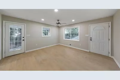2461 Sherwood Place SW, Marietta, GA 30008 - Photo 7