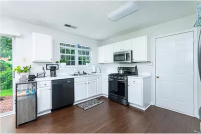 380 Birchmere SW, Atlanta, GA 30331 - Photo 9
