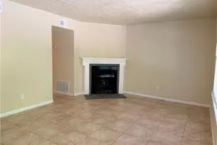 728 Burnt Creek Dr NW, Lilburn, GA 30047 - Photo 3
