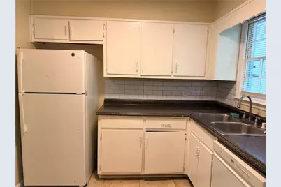 728 Burnt Creek Drive NW #B, Lilburn, GA 30047 - Photo 5