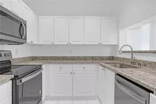 3475 Oak Valley Rd NE, Atlanta, GA 30326 - Photo 15