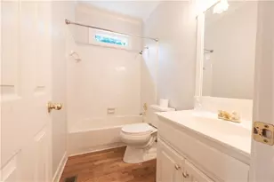 1073 Towne Lk Hls E, Woodstock, GA 30189 - Photo 17