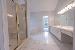 1073 Towne Lk Hls E, Woodstock, GA 30189 - Photo 23
