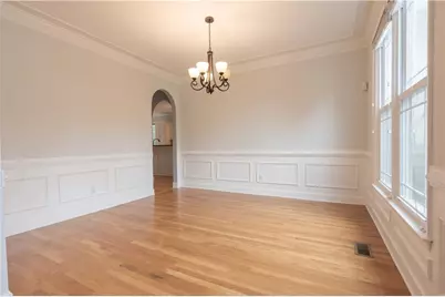 1073 Towne Lake Hills E, Woodstock, GA 30189 - Photo 3