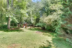 7281 Plum Creek Dr, Gainesville, GA 30507 - Photo 17