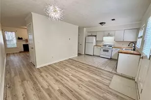 1405 Kennesaw Trace NW, Kennesaw, GA 30144 - Photo 5