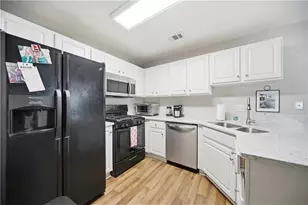 1073 Daventry Crossing, Woodstock, GA 30188 - Photo 11