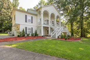 115 Hazelridge Ln, Sharpsburg, GA 30277 - Photo 3
