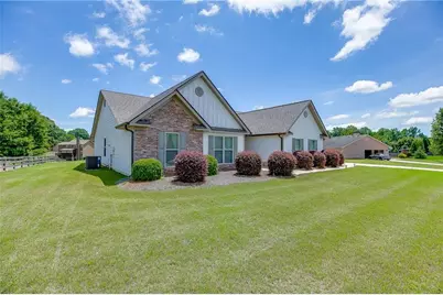 818 Bradmore Court, Hoschton, GA 30548 - Photo 3