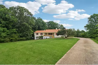 2810 Quillians Court, Gainesville, GA 30506 - Photo 3
