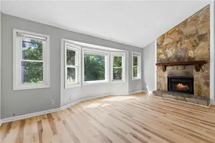 399 Hearth Pl, Lawrenceville, GA 30043 - Photo 5