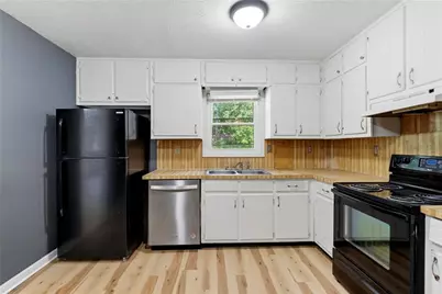 399 Hearth Place, Lawrenceville, GA 30043 - Photo 15