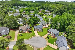 5437 Blue Cedar Dr, Sugar Hill, GA 30518 - Photo 3