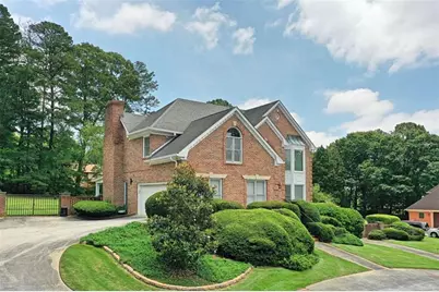 1104 Thorn Apple Court SE, Conyers, GA 30013 - Photo 3