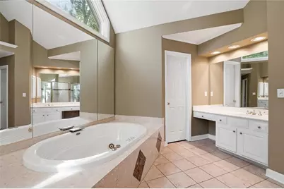 4619 Wickford Circle NE, Roswell, GA 30075 - Photo 15