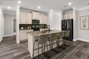 6830 Lancaster Xing, Flowery Branch, GA 30542 - Photo 5