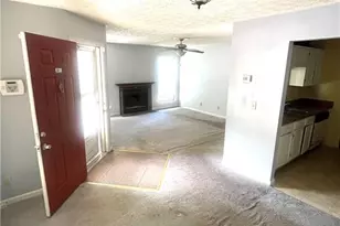 635 Windchase Ln, Stone Mountain, GA 30083 - Photo 3