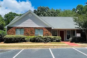 635 Windchase Ln, Stone Mountain, GA 30083 - Photo 5