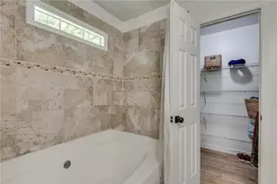 2802 Royal Bluff, Decatur, GA 30030 - Photo 23