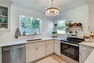 2802 Royal Bluff, Decatur, GA 30030 - Photo 9