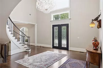 5965 Riverside Drive, Sandy Springs, GA 30328 - Photo 11