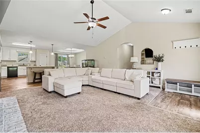 48 Robins Landing, Winder, GA 30680 - Photo 5