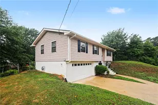 2120 Sandgate Circle, Atlanta, GA 30349 - Photo 3
