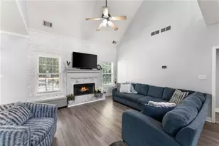 4523 Lafayette Ln, Loganville, GA 30052 - Photo 7