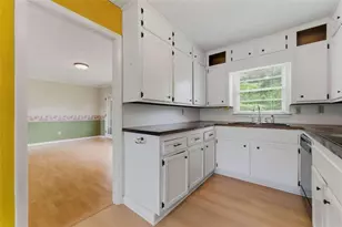4078 Floyd Rd, Austell, GA 30106 - Photo 9