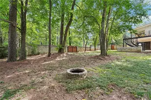 2018 Glacier Dr, Stone Mountain, GA 30087 - Photo 93